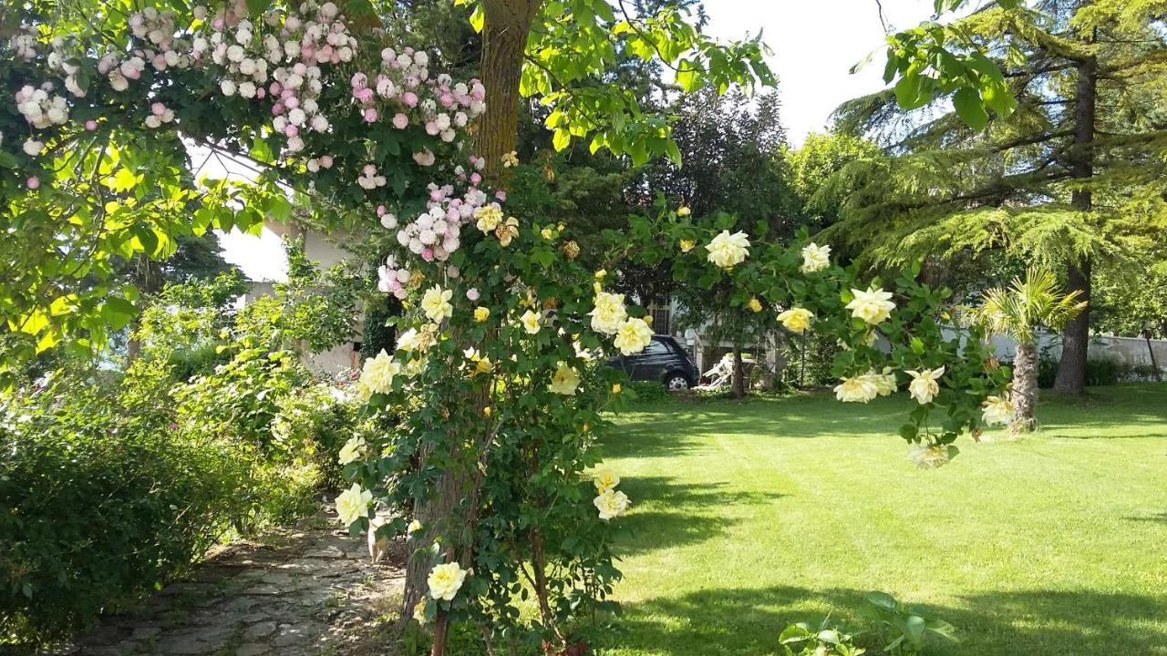 B&B Casa Di Laura Μπενεβέντο Εξωτερικό φωτογραφία