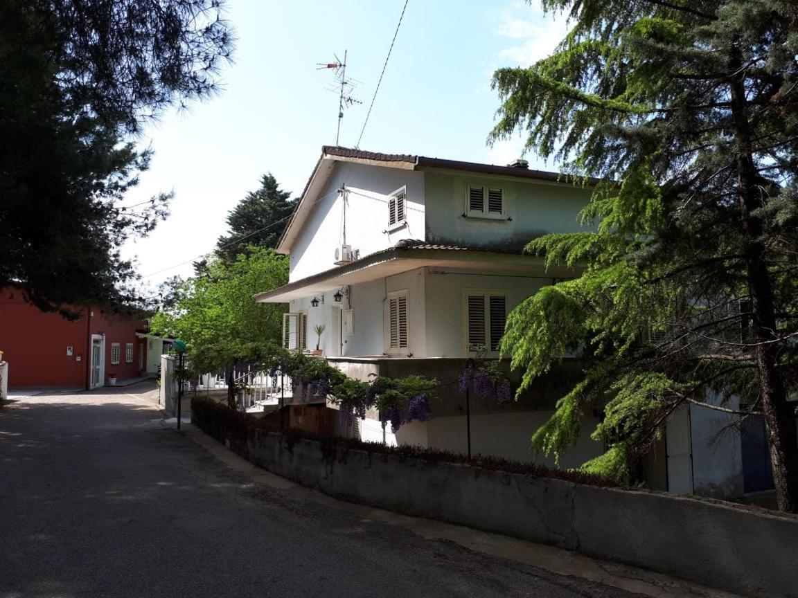 B&B Casa Di Laura Μπενεβέντο Εξωτερικό φωτογραφία